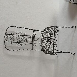 Black Wire Chair Decor